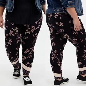 2X LUXE TORRID BLACK FLORAL LEGGINGS STRETCH PANTS purple like new